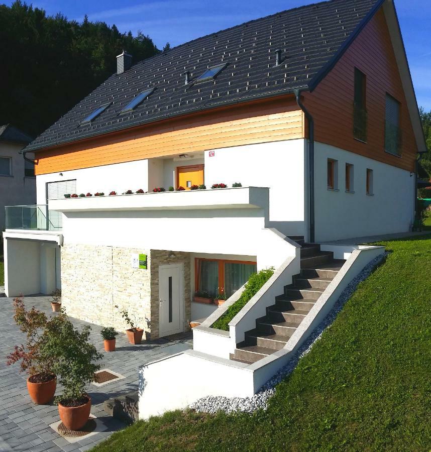 Apartments Domovoj Медводе Екстериор снимка